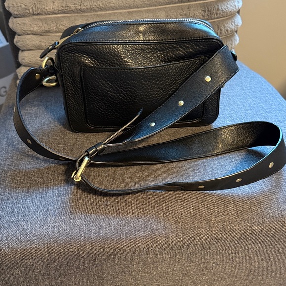 Cole Haan Black Cassidy Camera Bag - Picture 1 of 7